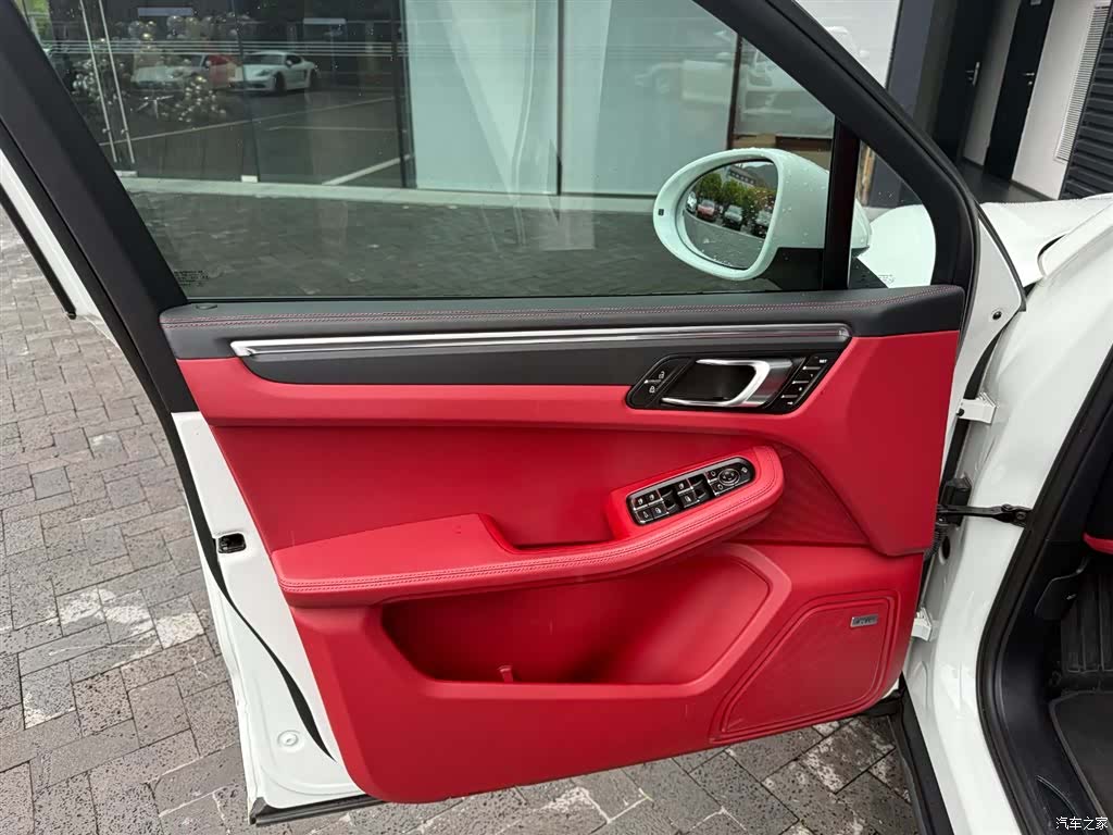 Porsche Macan, 2021 12