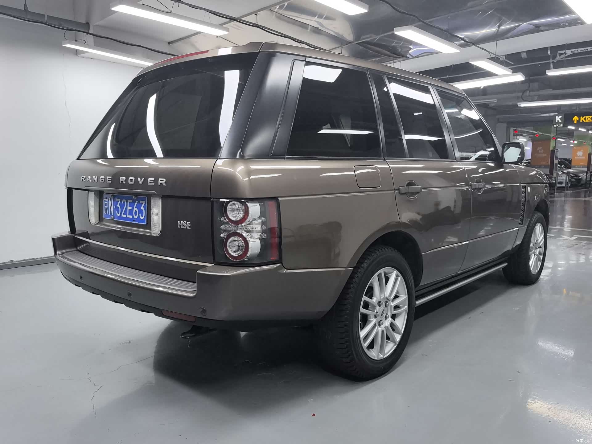 Land Rover Range Rover, 2011 16
