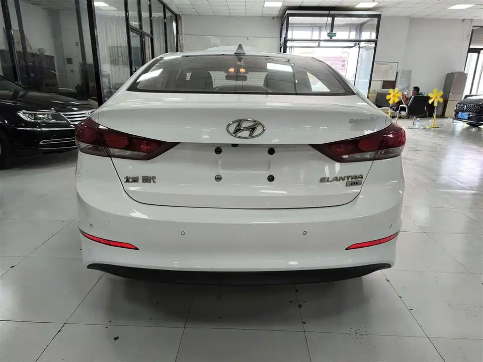 Hyundai Lead