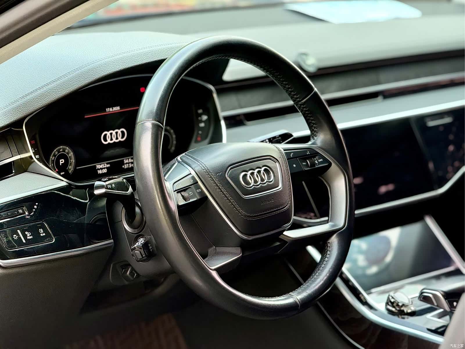 Audi A8L, 2018 4