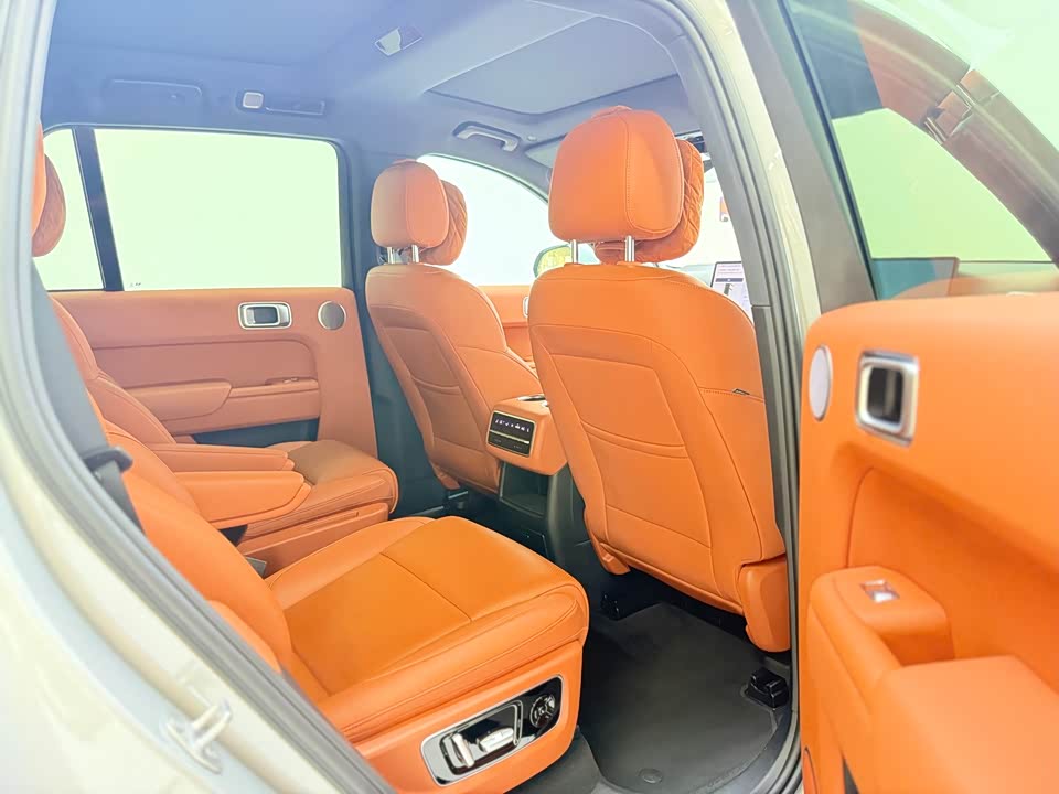 Li Auto Ideal L8