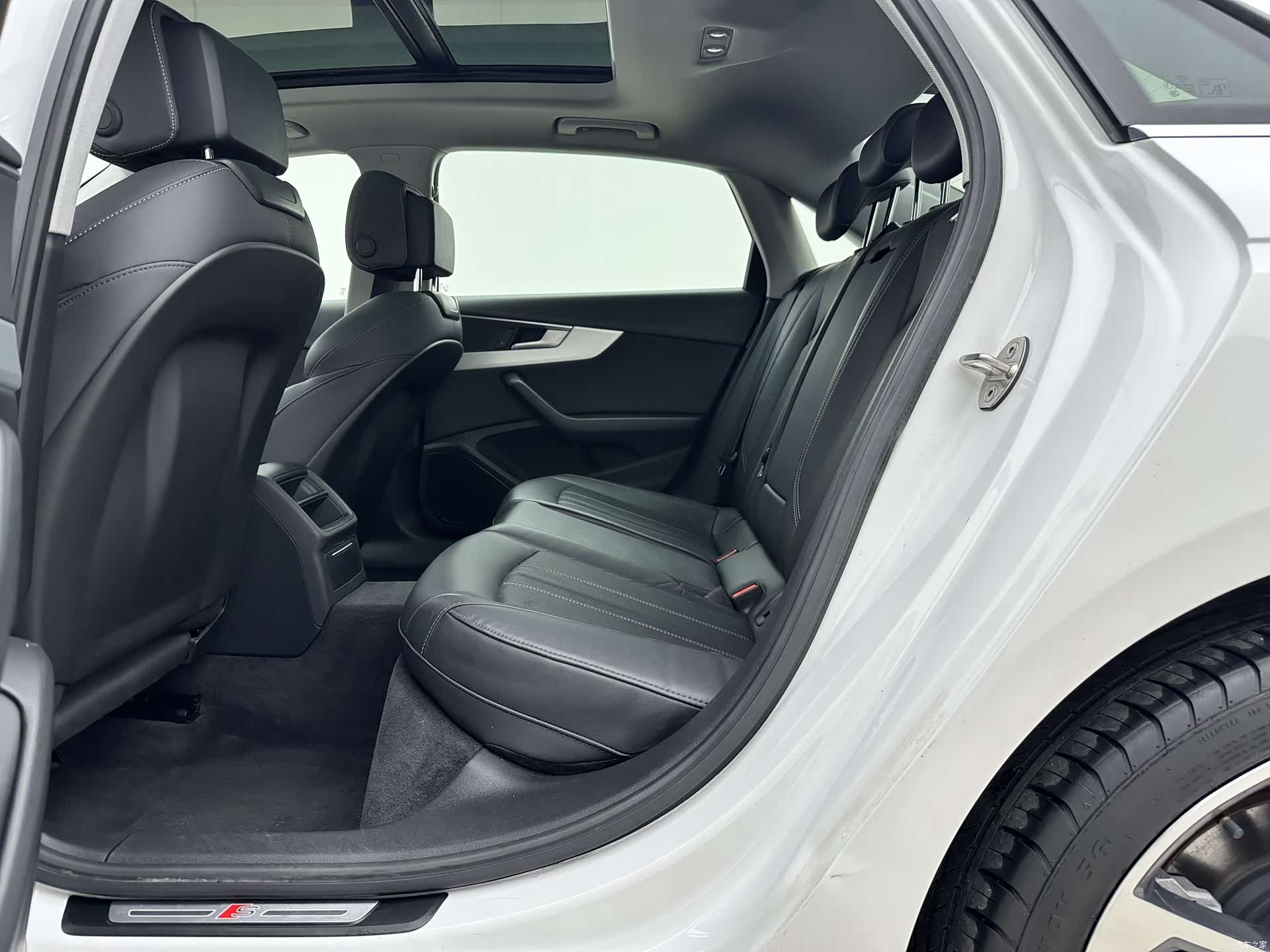 Audi A4L, 2021 12