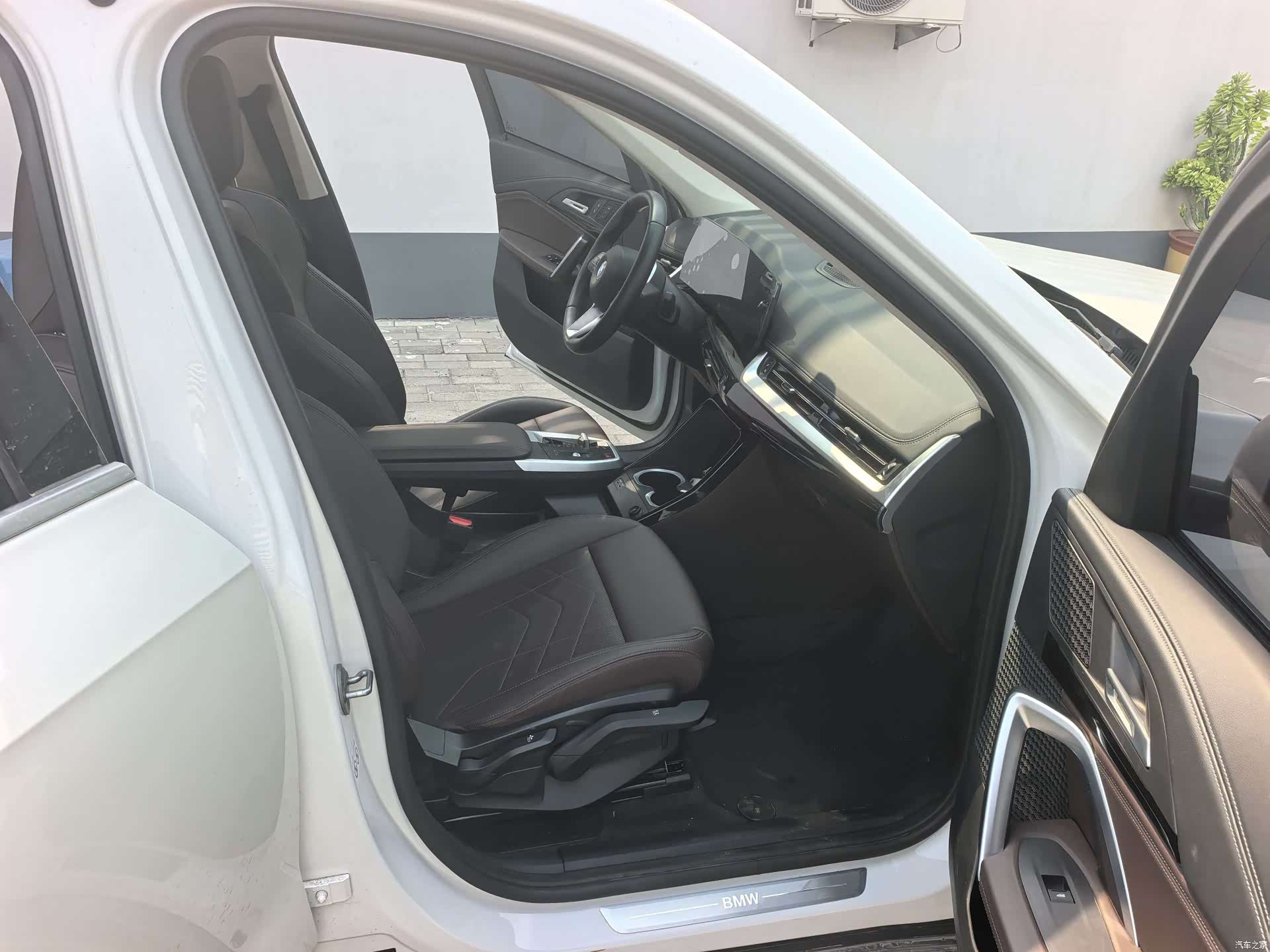 BMW X1, 2023 8