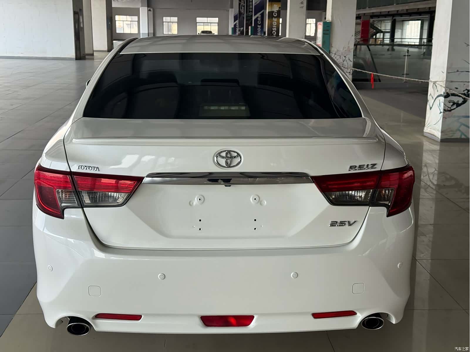 Toyota 2.5V, 2015 все фото