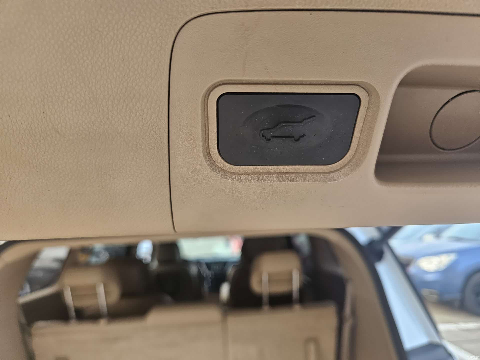 Buick GL8, 2018 13