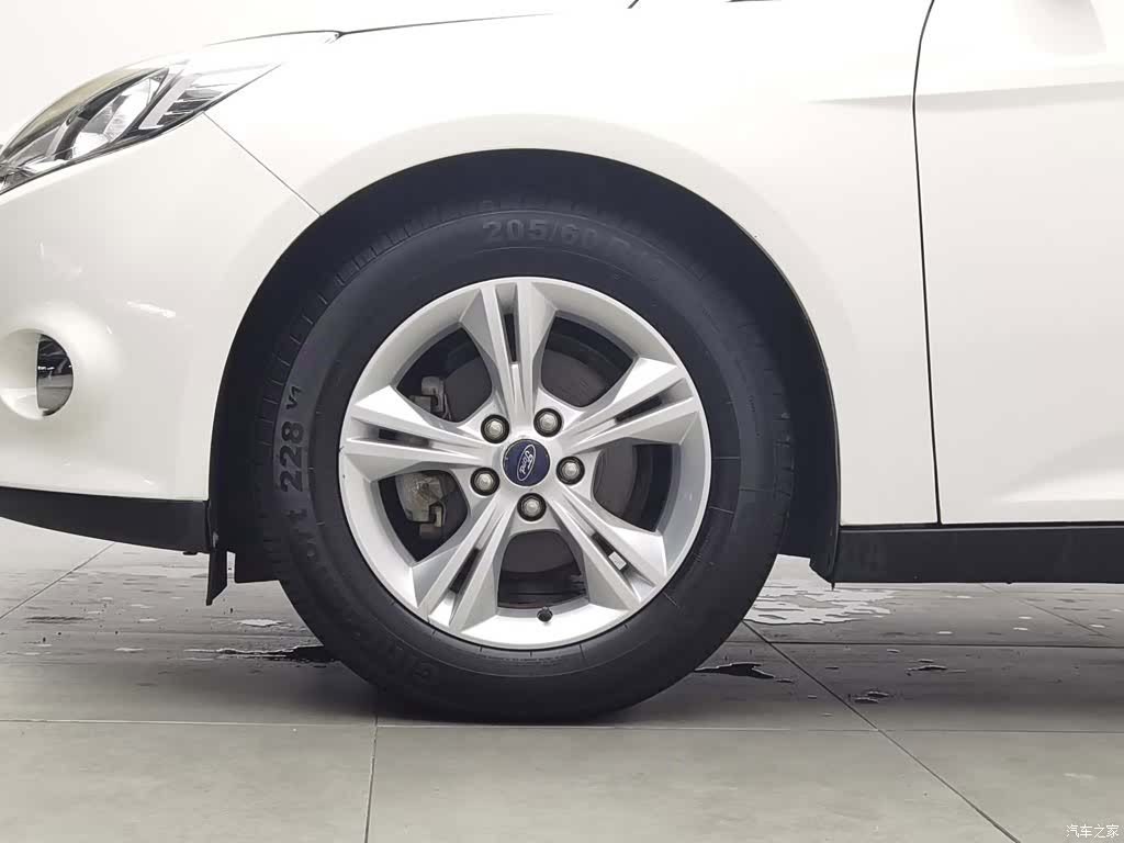 Ford Focus, 2014 17