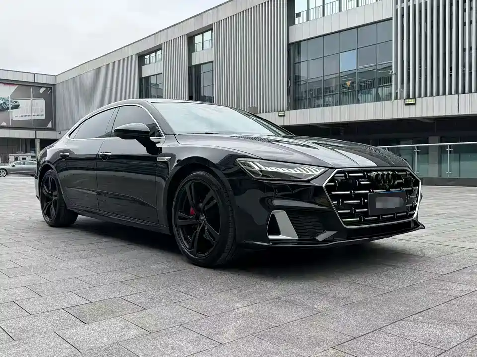 Audi A7L