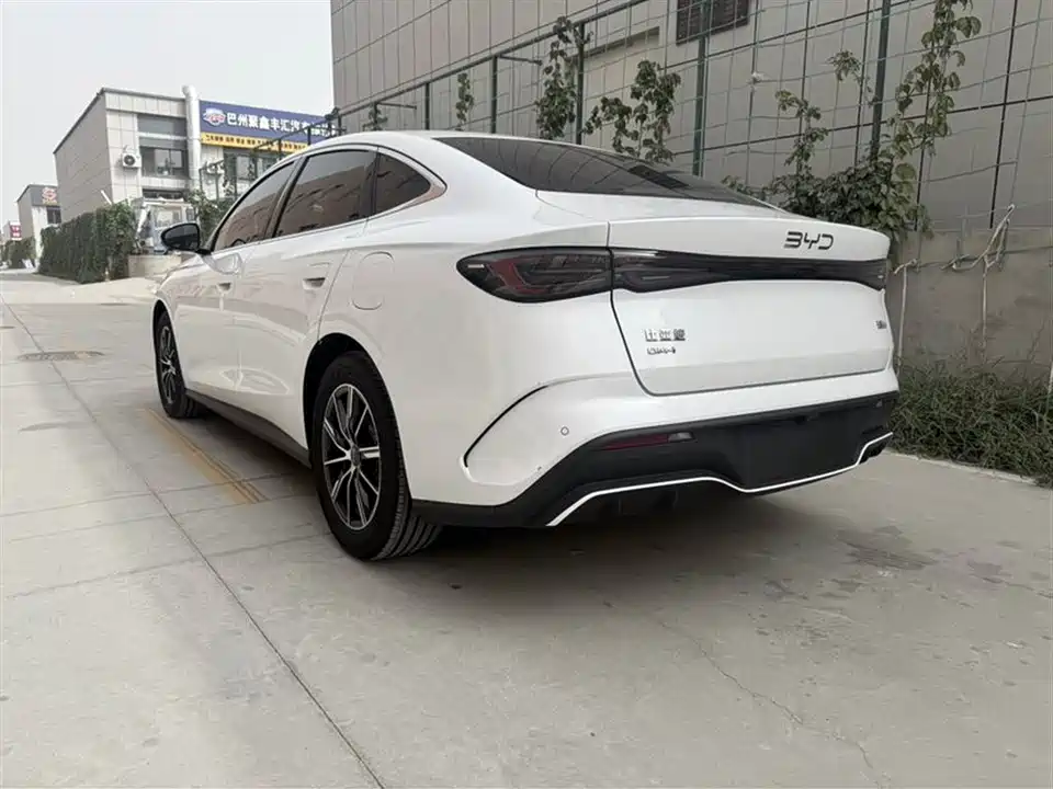BYD Seal 06