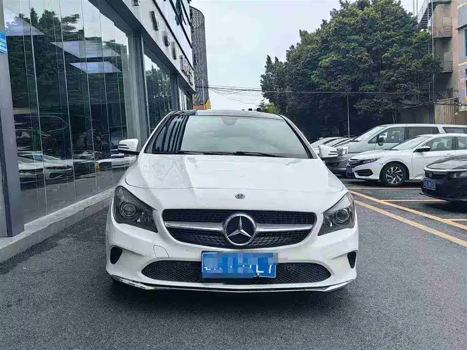Mercedes-Benz CLA
