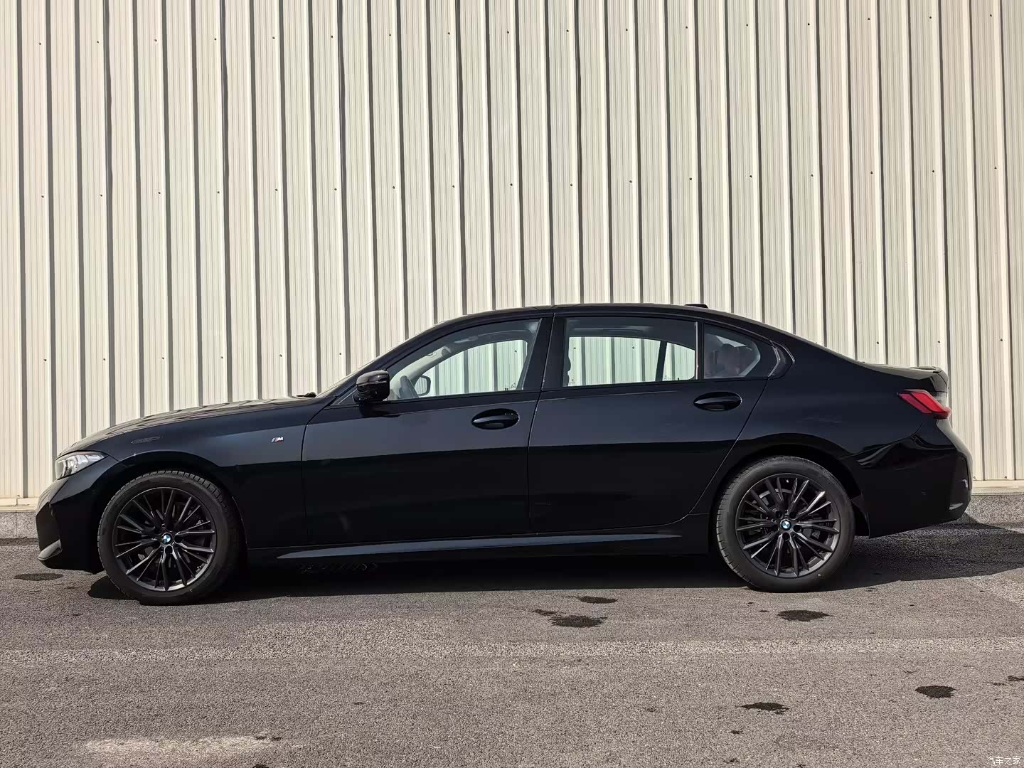 BMW 3 Series, 2025 7