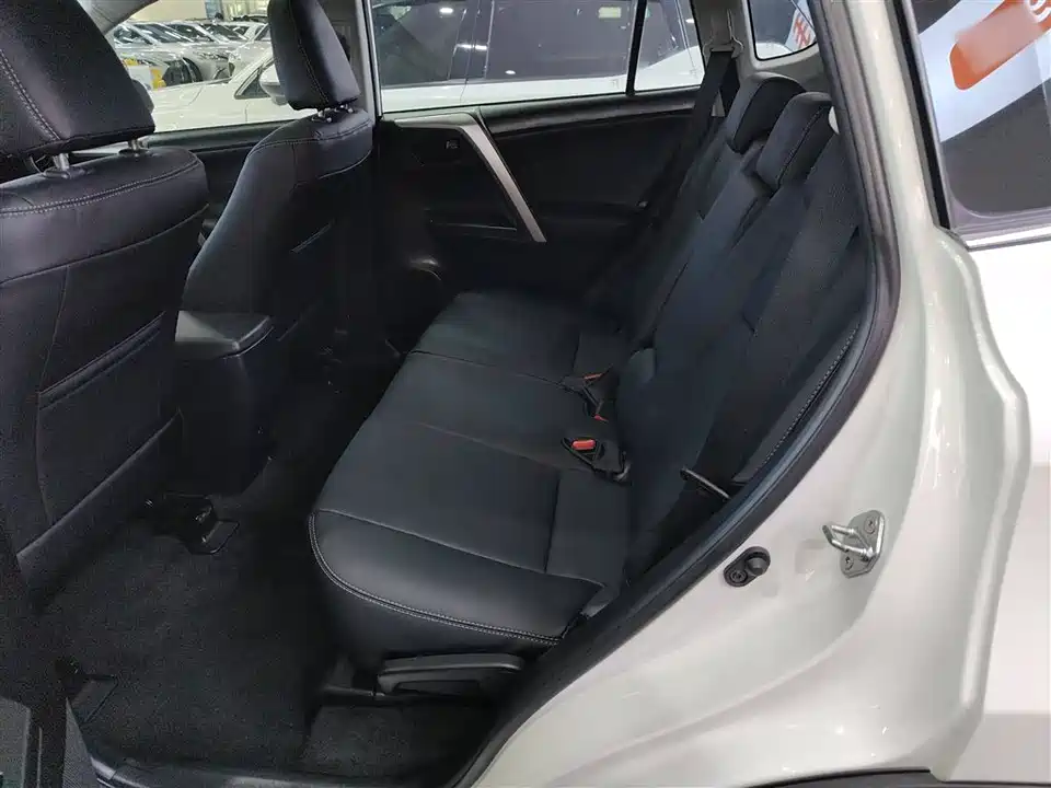 Toyota RAV4 Rongfang