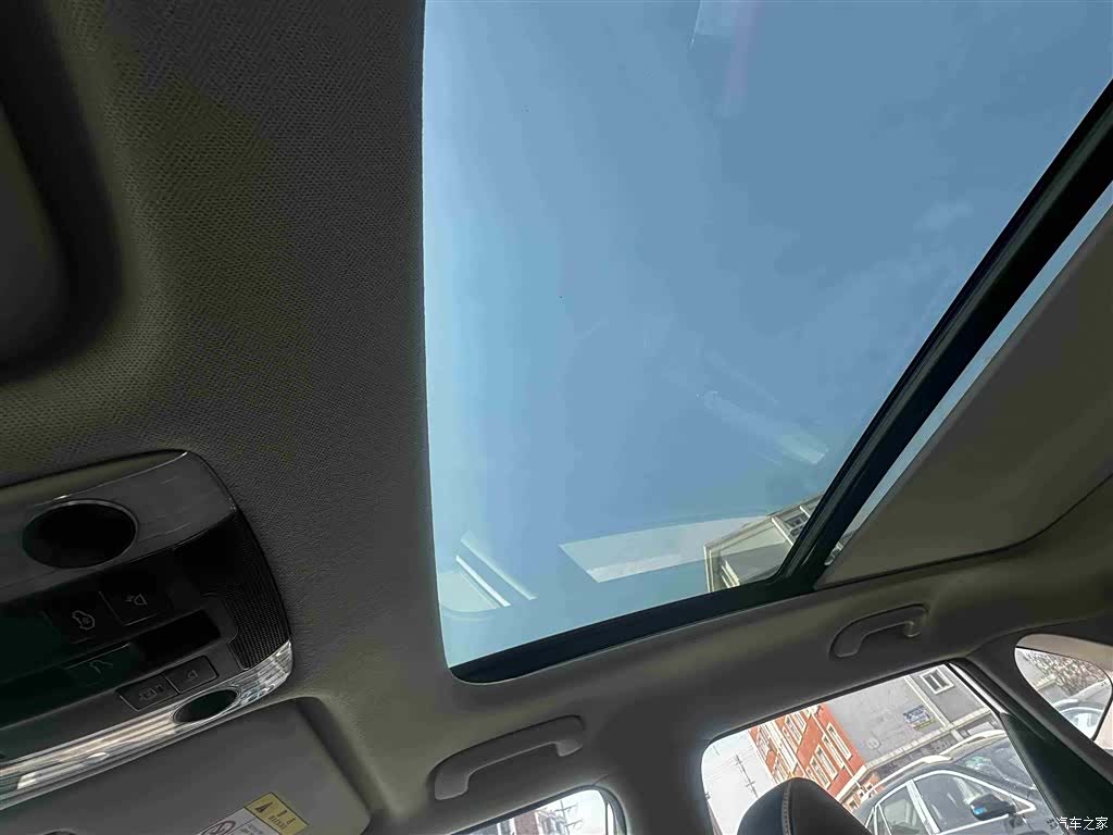Kia KX3, 2021 10