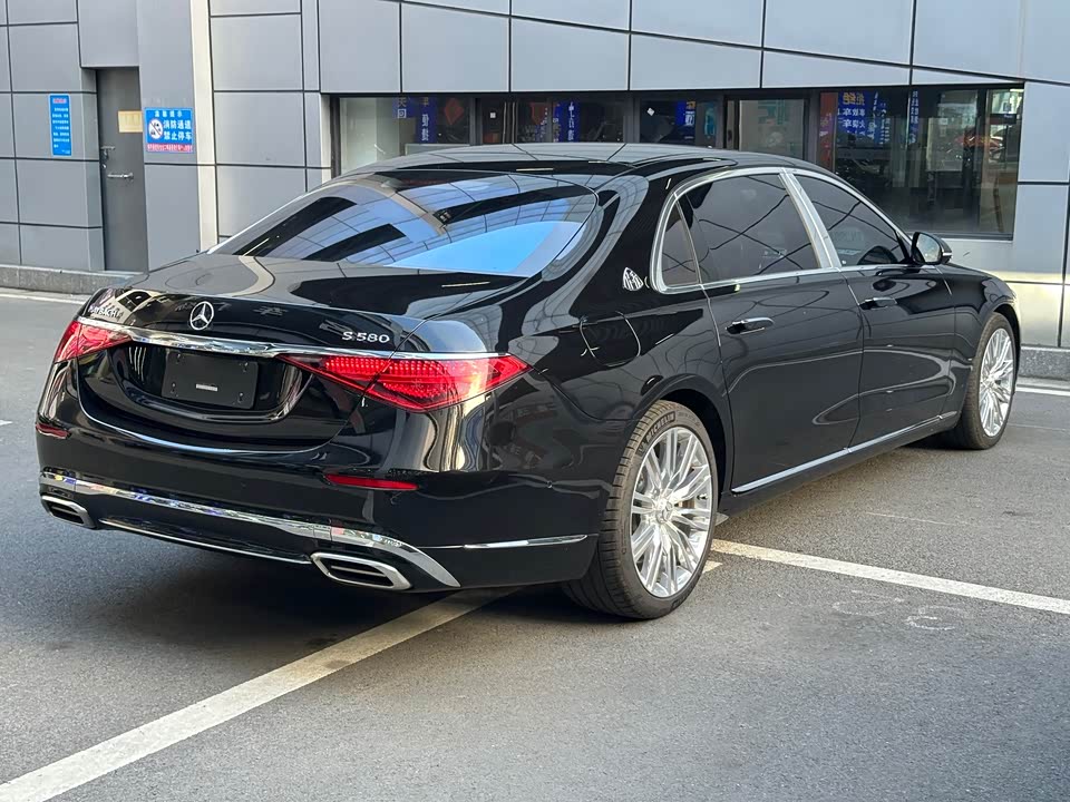 Mercedes-Benz Maybach S-class