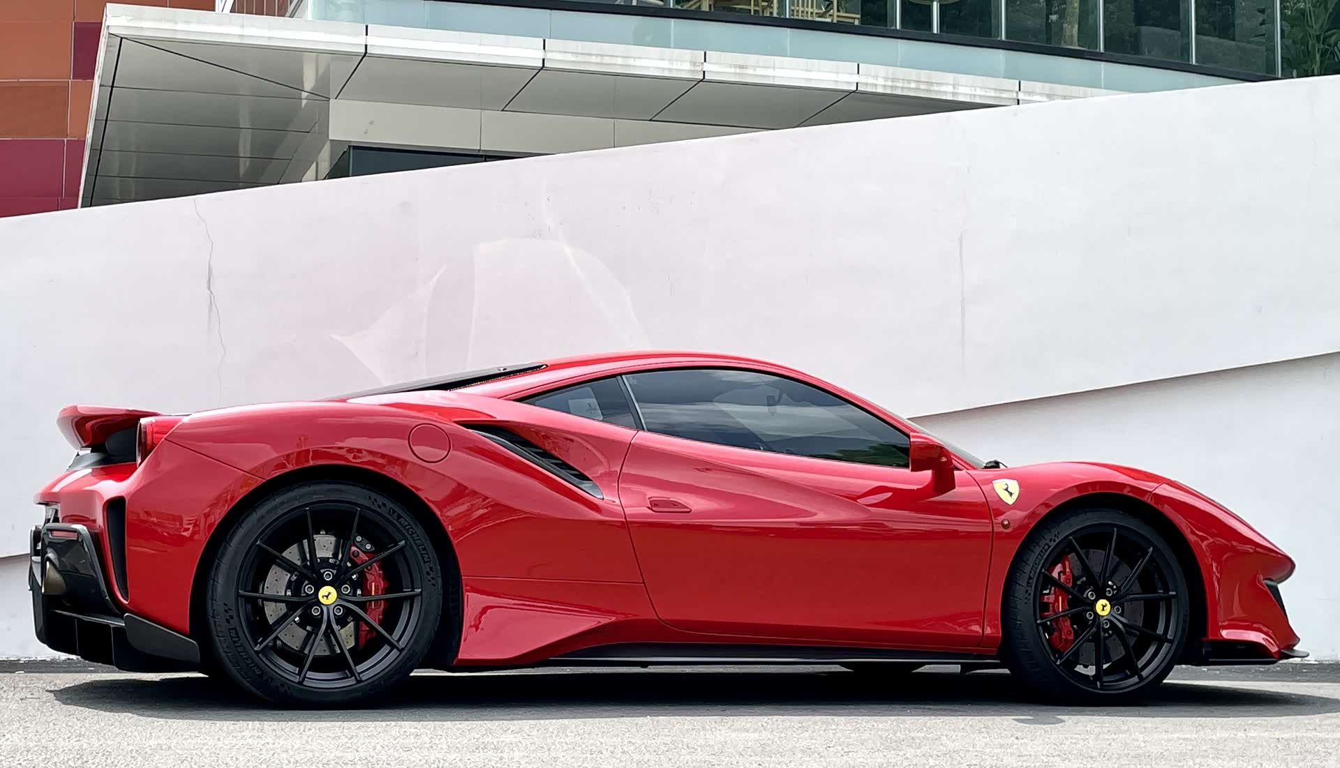 Ferrari 488, 2019 6