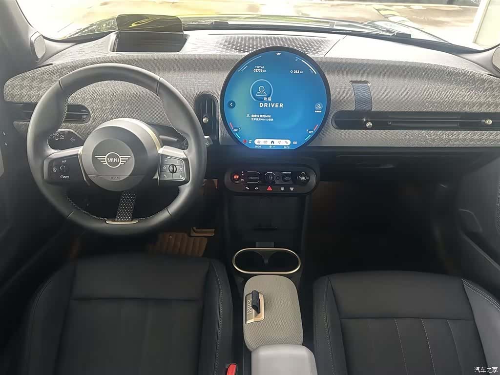 Mini Cooper, 2024 все фото