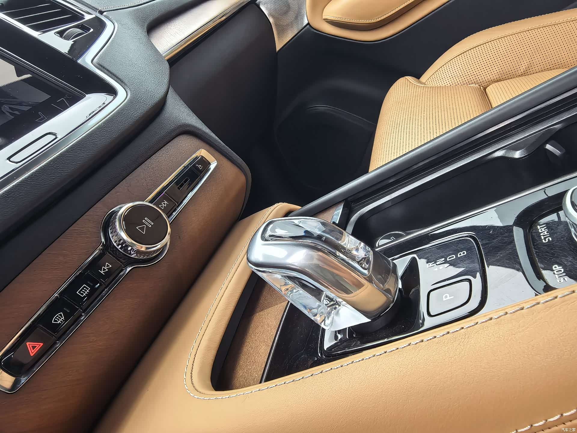 Volvo XC90, 2018 15