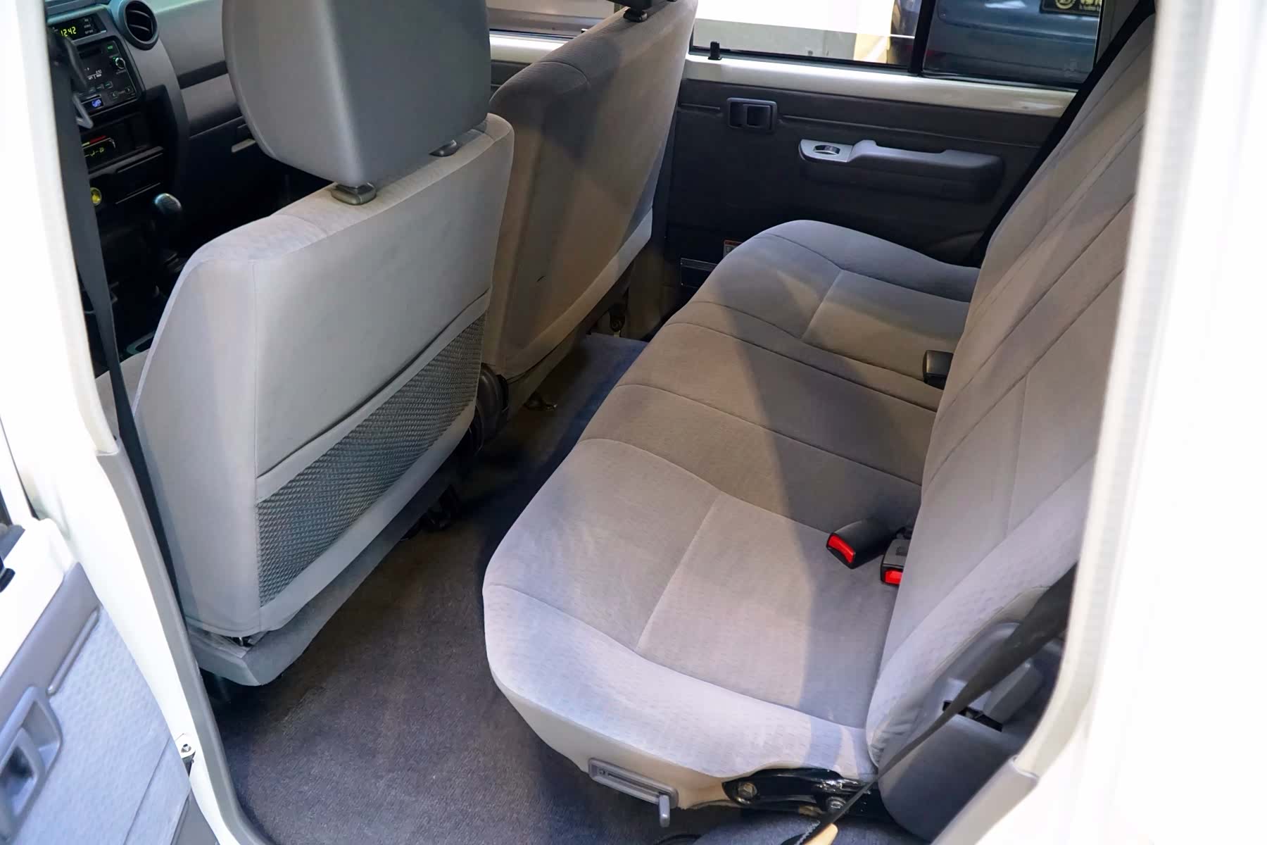 Toyota Land Cruiser, 2023 все фото