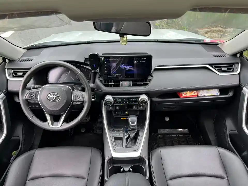 Toyota RAV4 Rongfang
