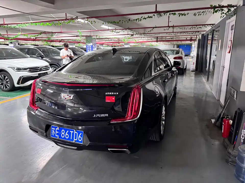 Cadillac XTS