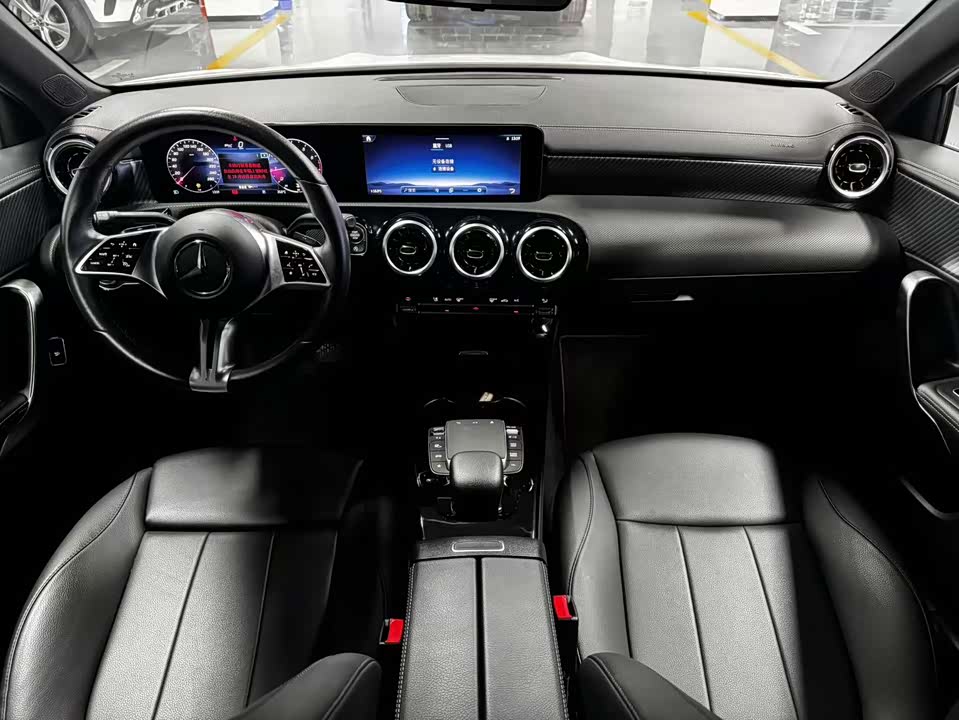 Mercedes-Benz Class A Mercedes-Benz Class A