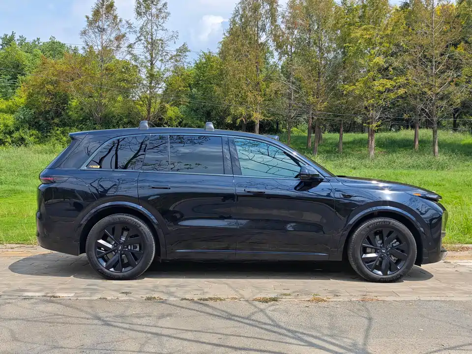 Li Auto Ideal L8
