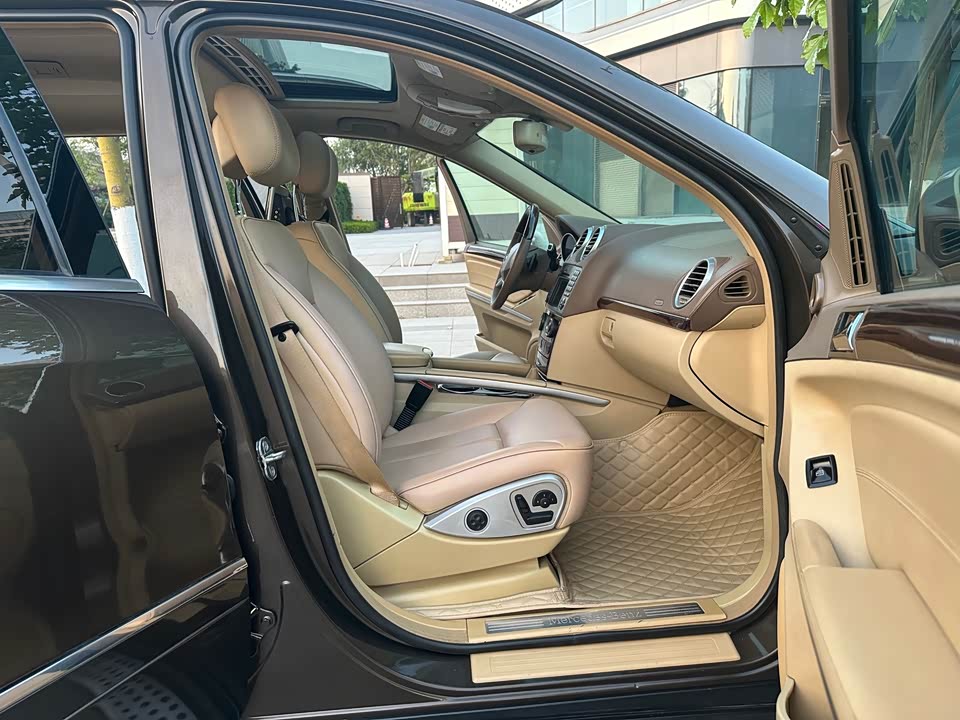 Mercedes-Benz GL grade