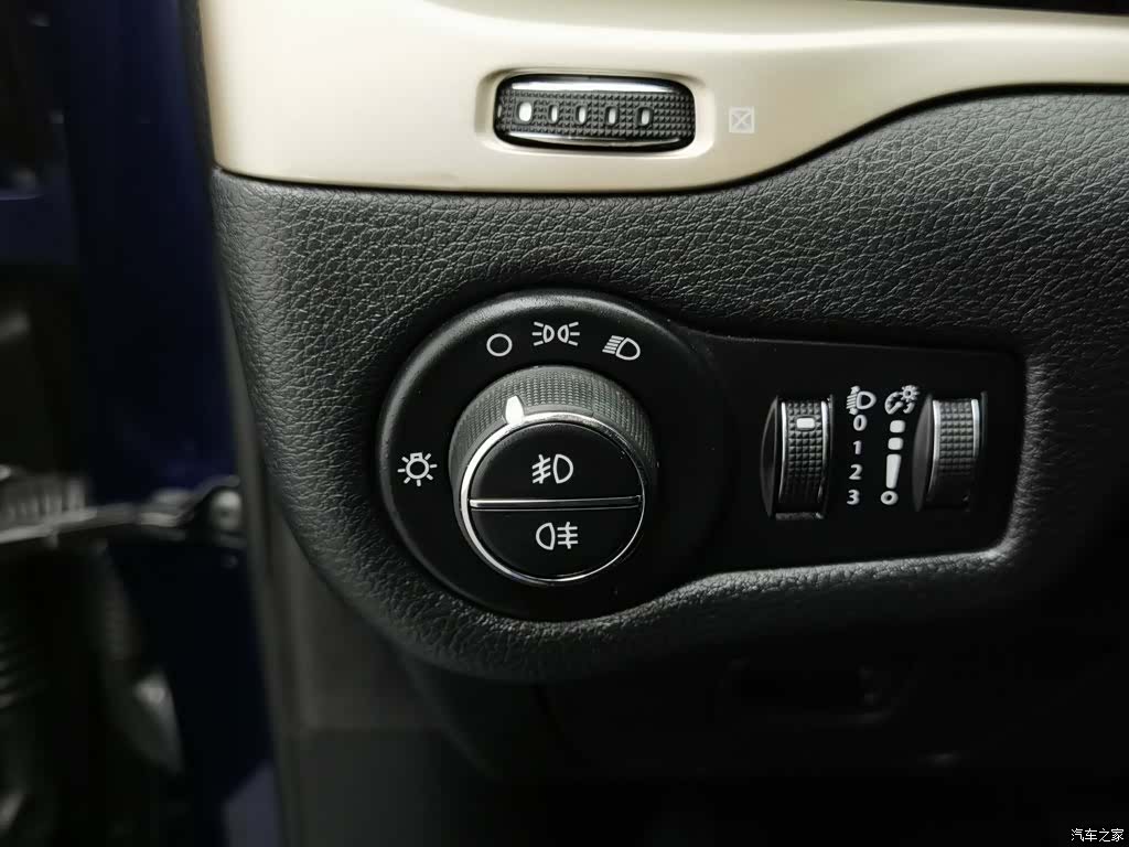 Jeep Cherokee, 2018 21