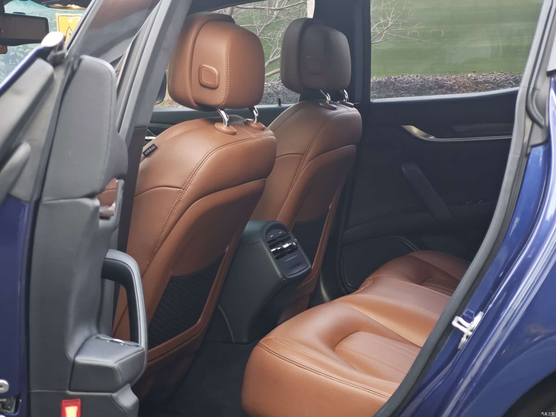 Maserati Ghibli, 2016 10