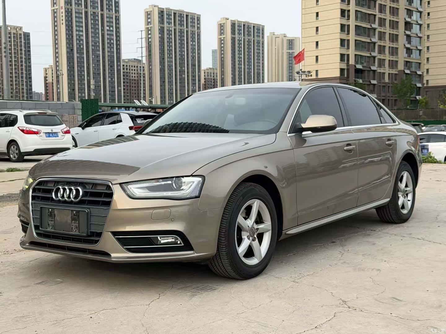 Audi A4L, 2014 1