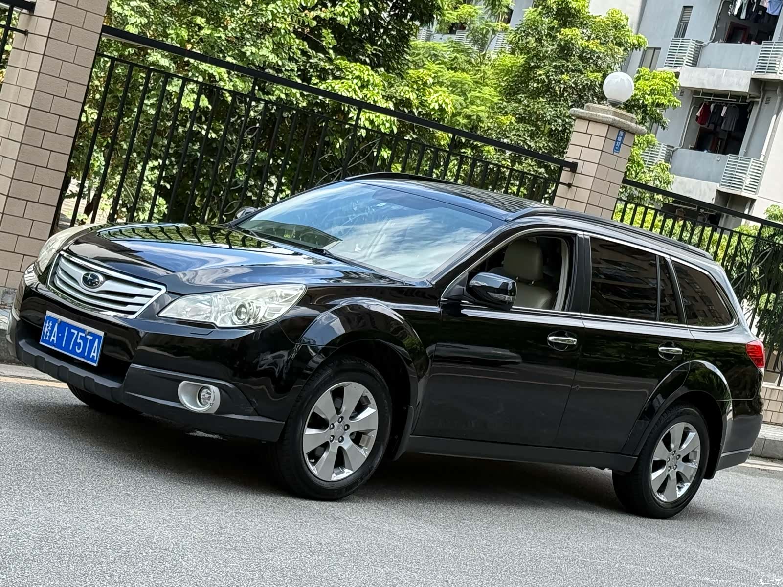 Subaru Outback, 2010 1