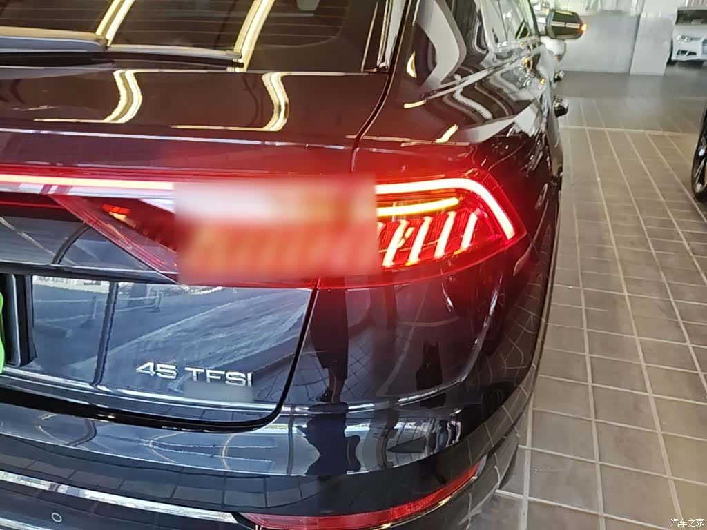 Audi Q8, 2021 8