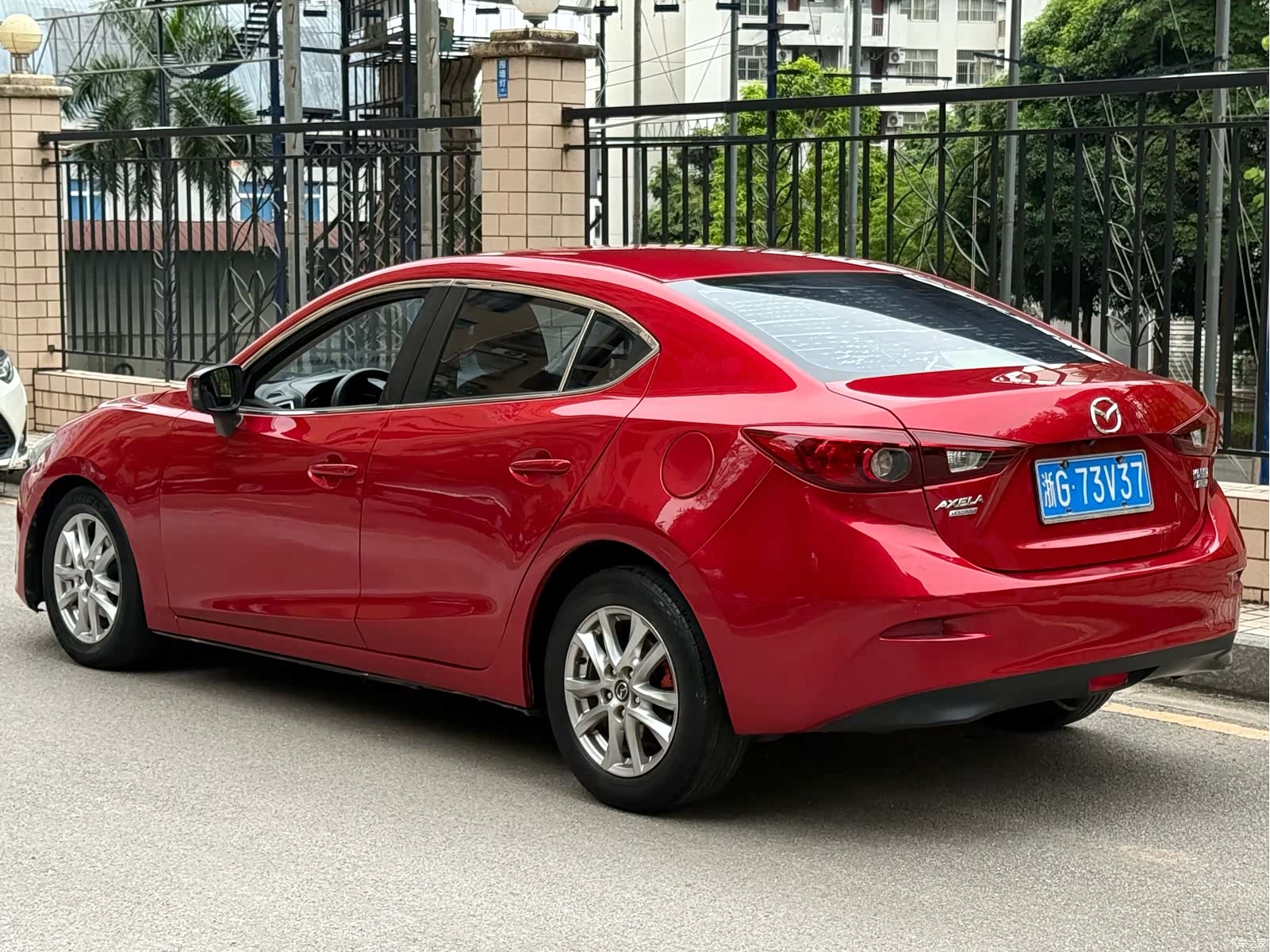 Mazda Mazda3, 2015 3