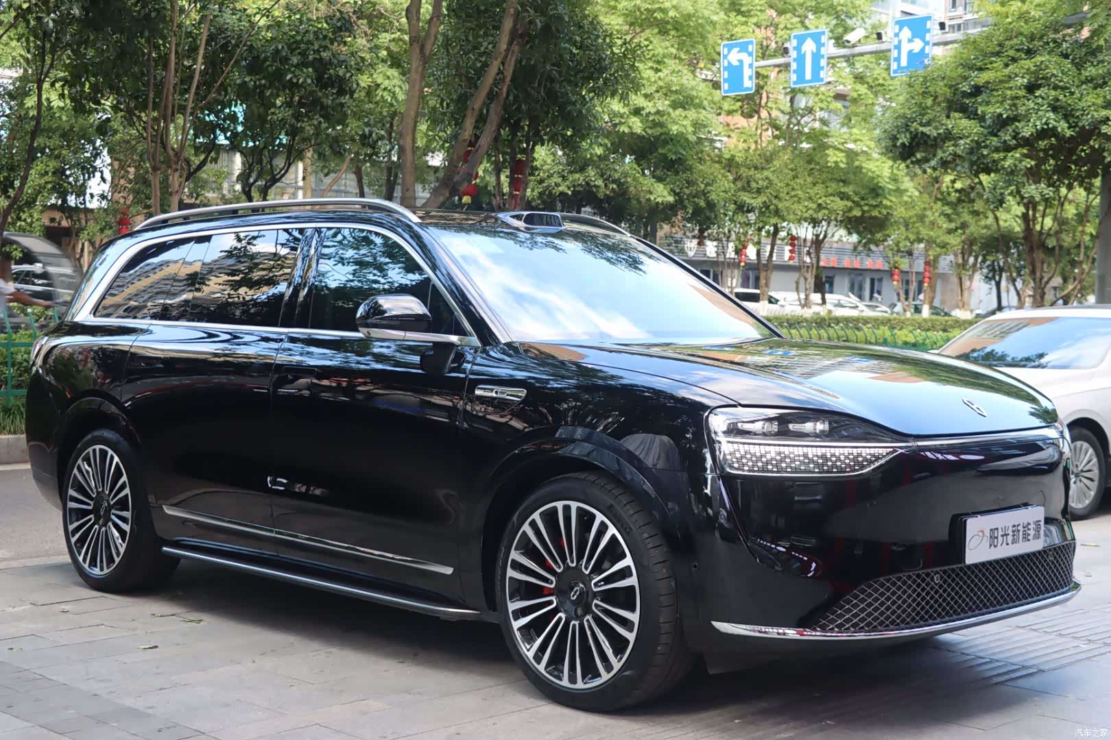 AITO M9, 2024 3