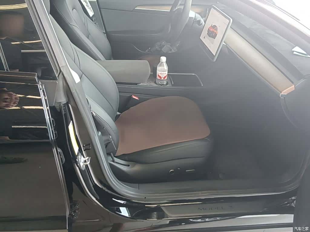 Tesla Model 3, 2022 25