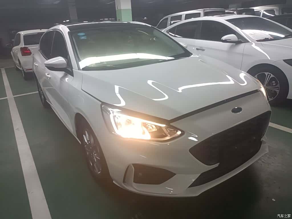 Ford Focus, 2020 4