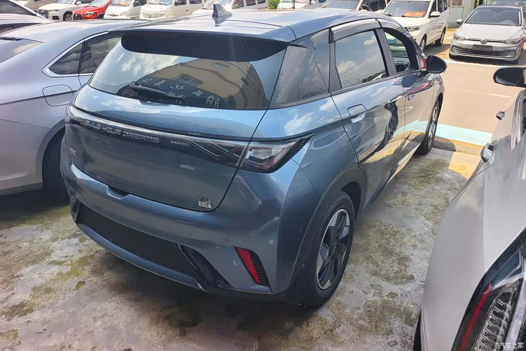 BYD Dolphin, 2024 3
