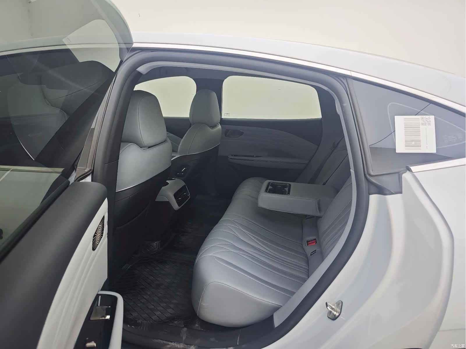 Geely E8, 2025 все фото