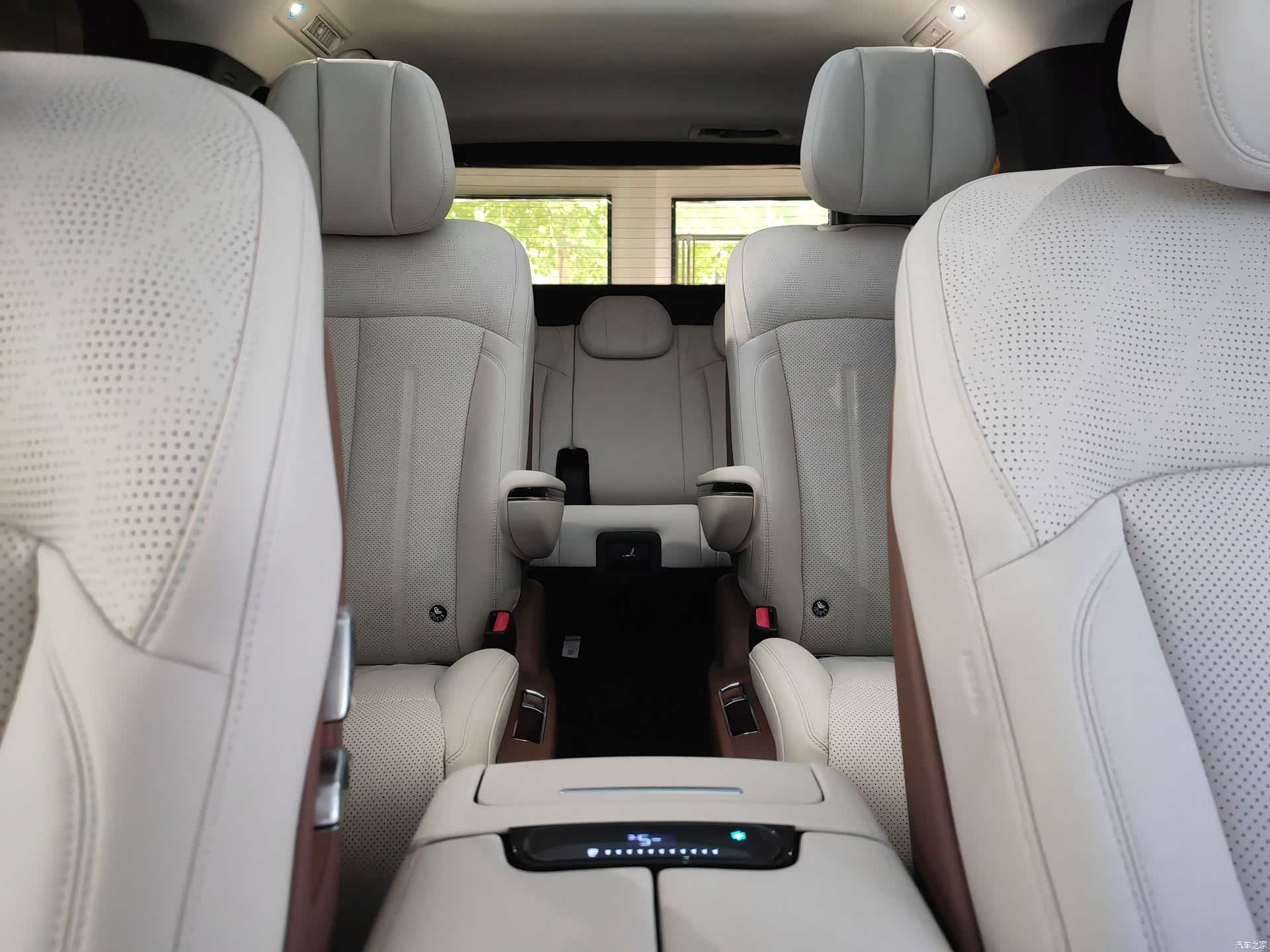 BYD Xia, 2025 16