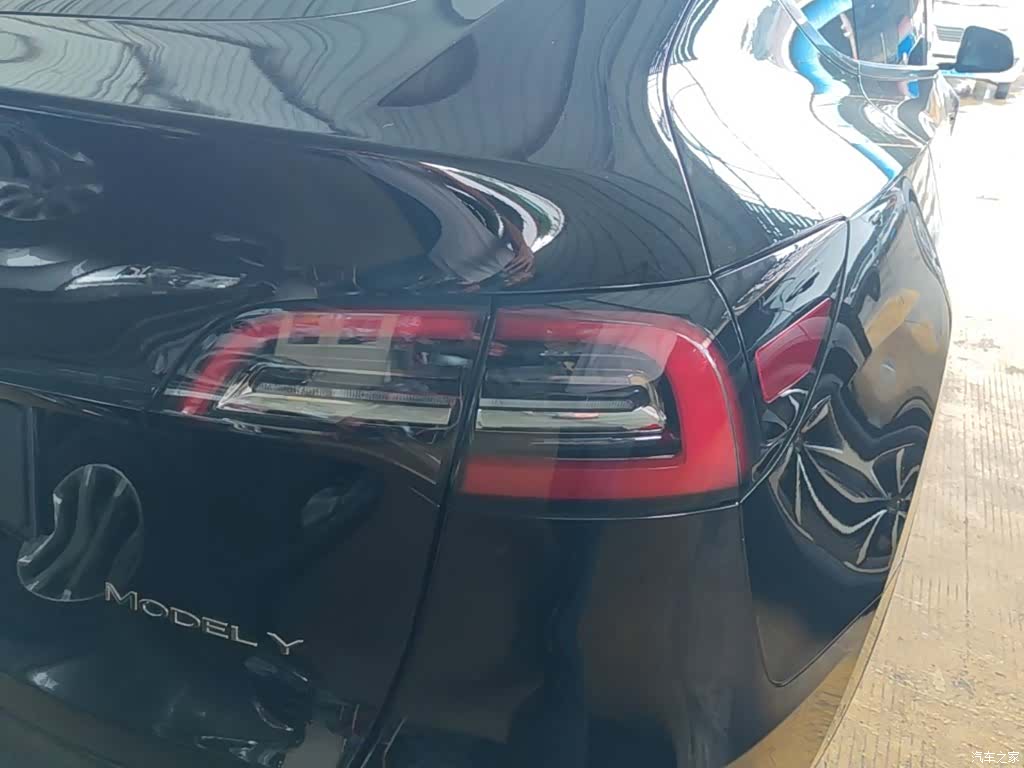 Tesla Model Y, 2021 8