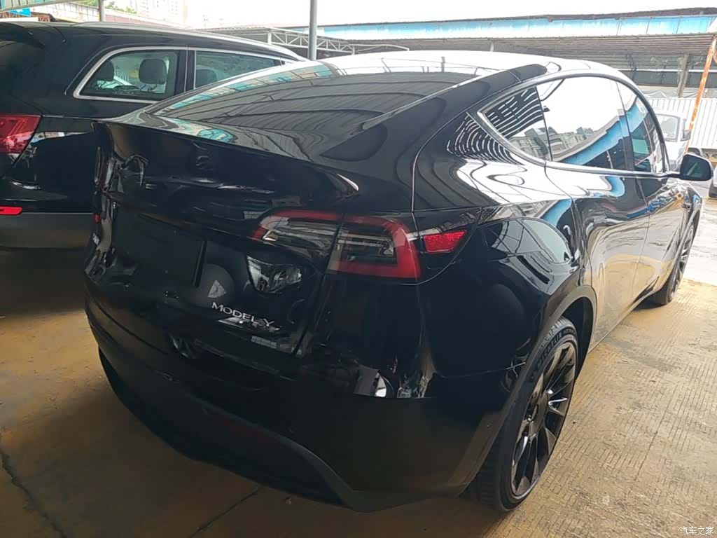 Tesla Model Y, 2021 7