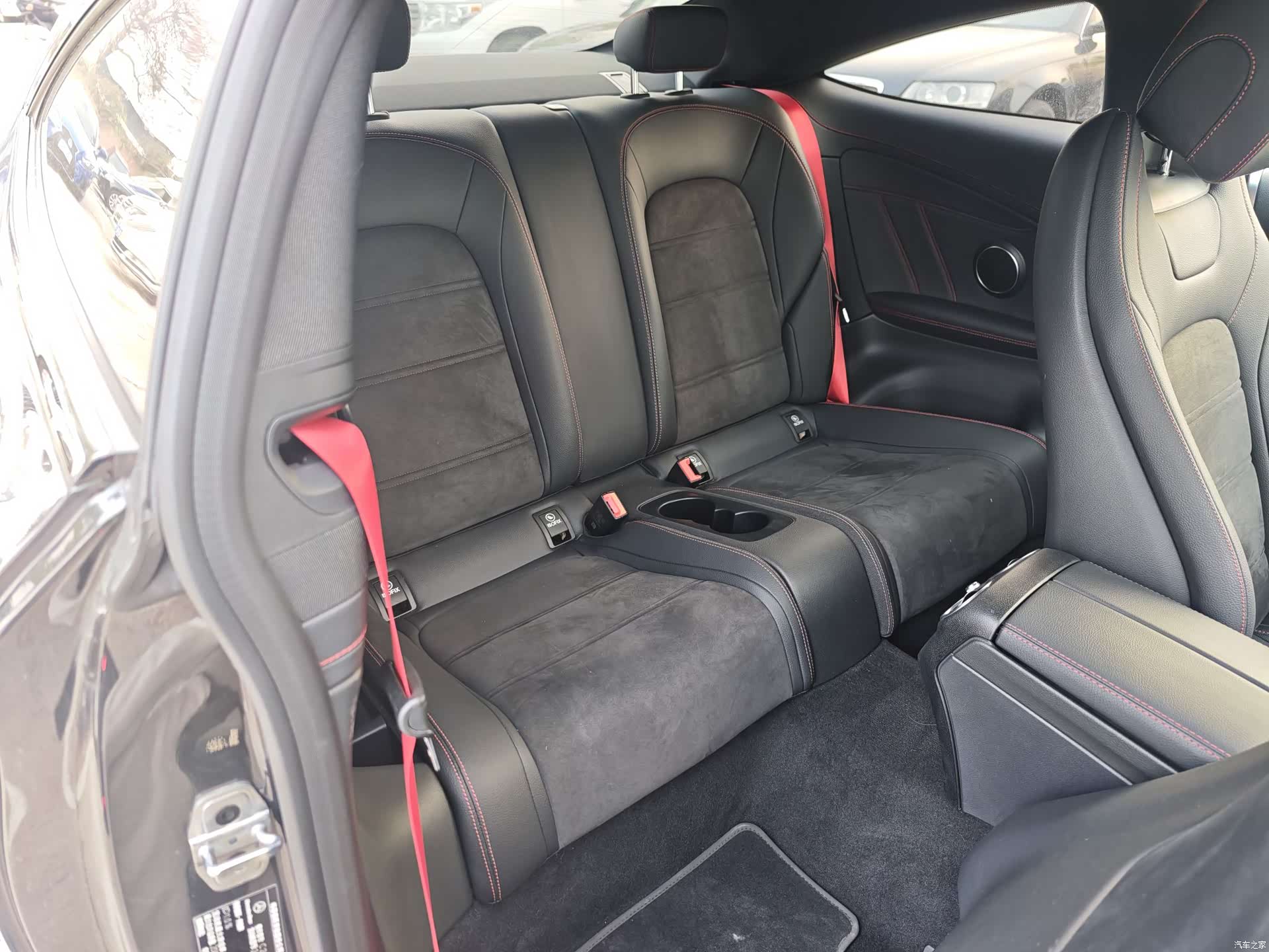 Mercedes-Benz C-Class, 2023 10