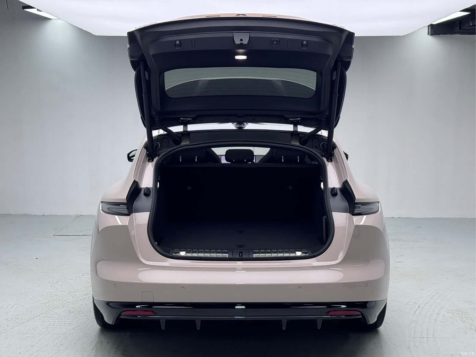 NIO ET5, 2025 20
