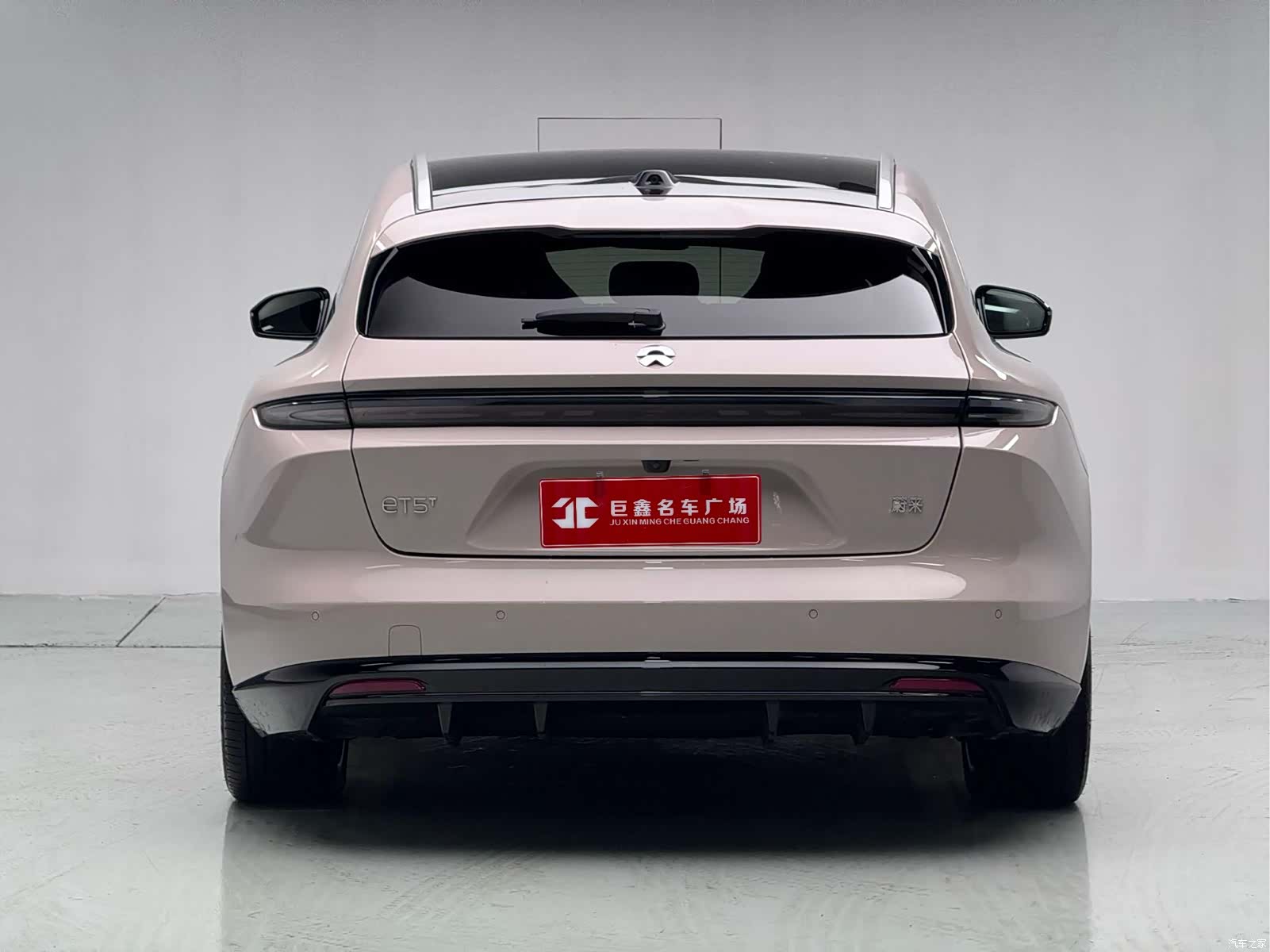 NIO ET5, 2025 4