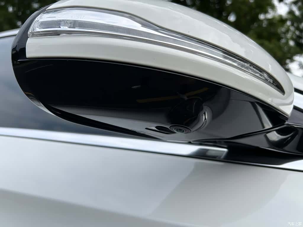 Mercedes-Benz E-Class, 2019 15