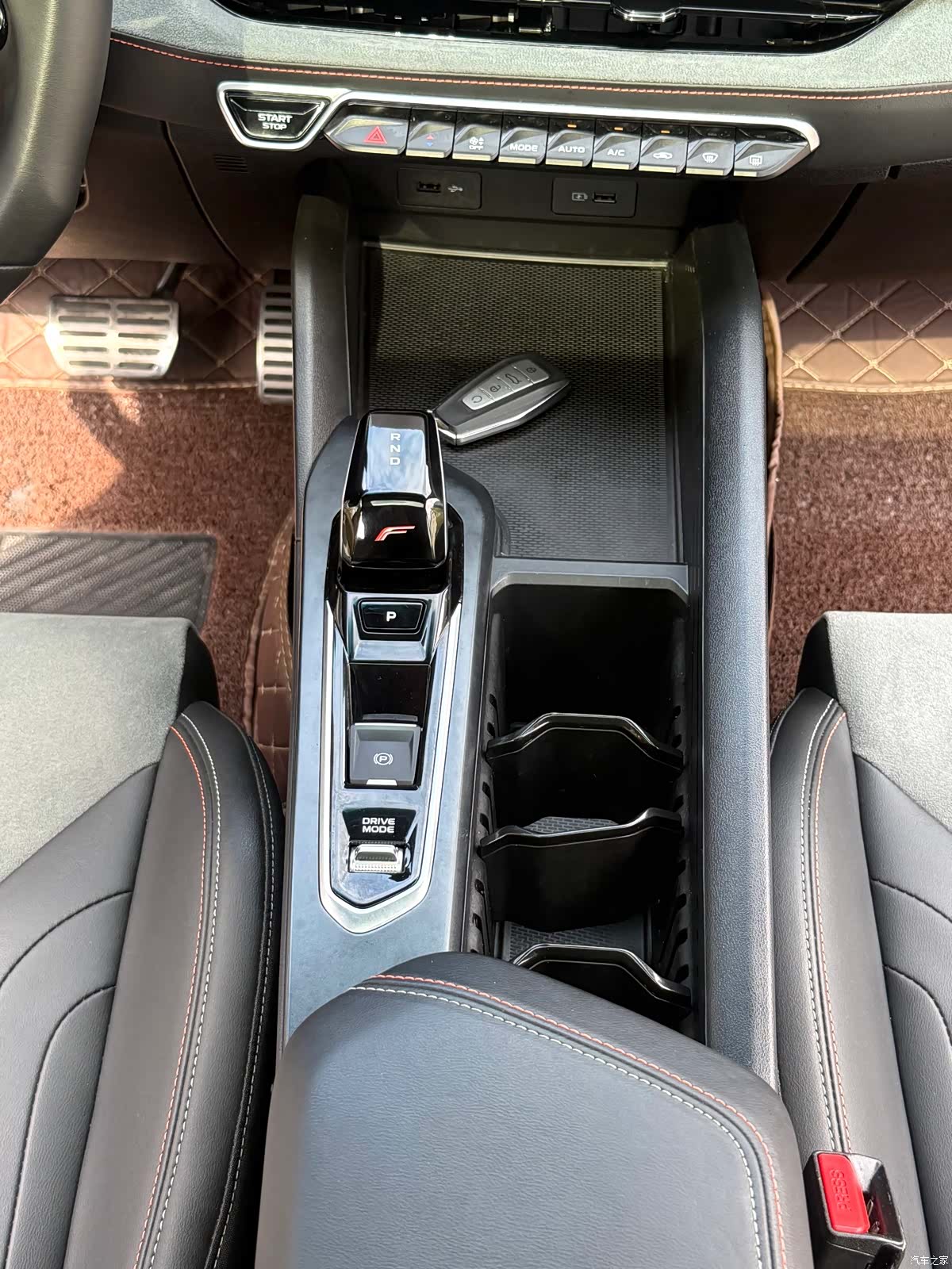 Geely Binray, 2022 7
