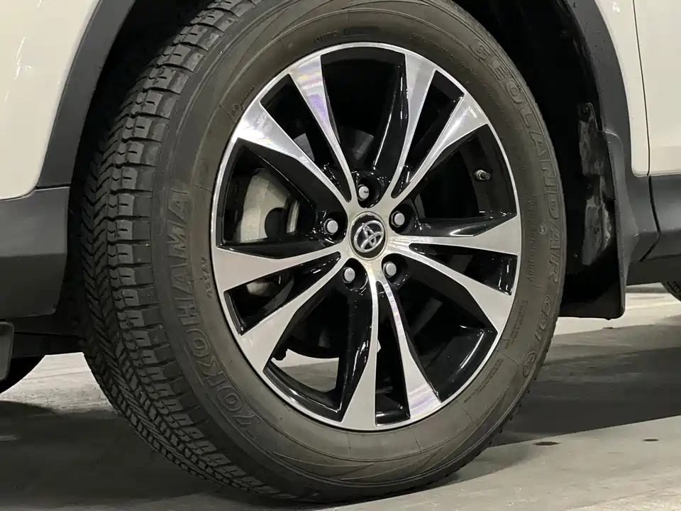 Toyota RAV4 Rongfang