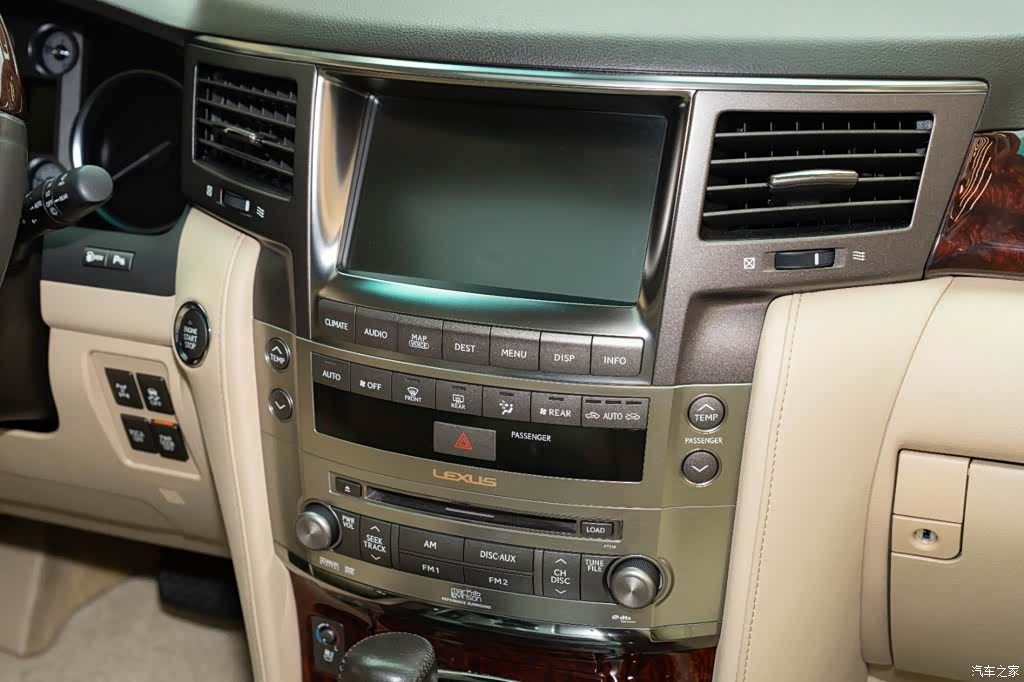 Lexus LX, 2008 15