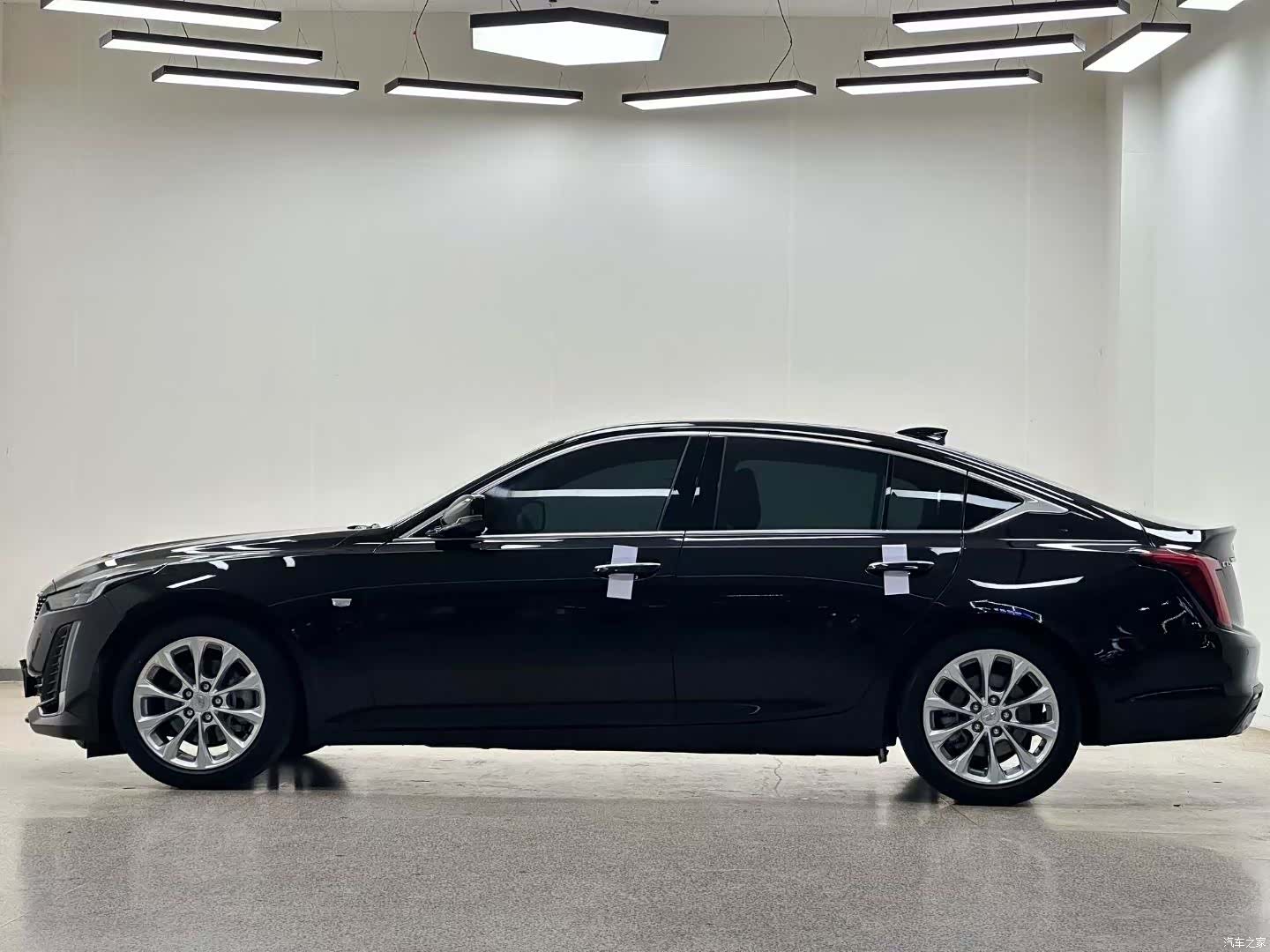 Cadillac CT5, 2023 8