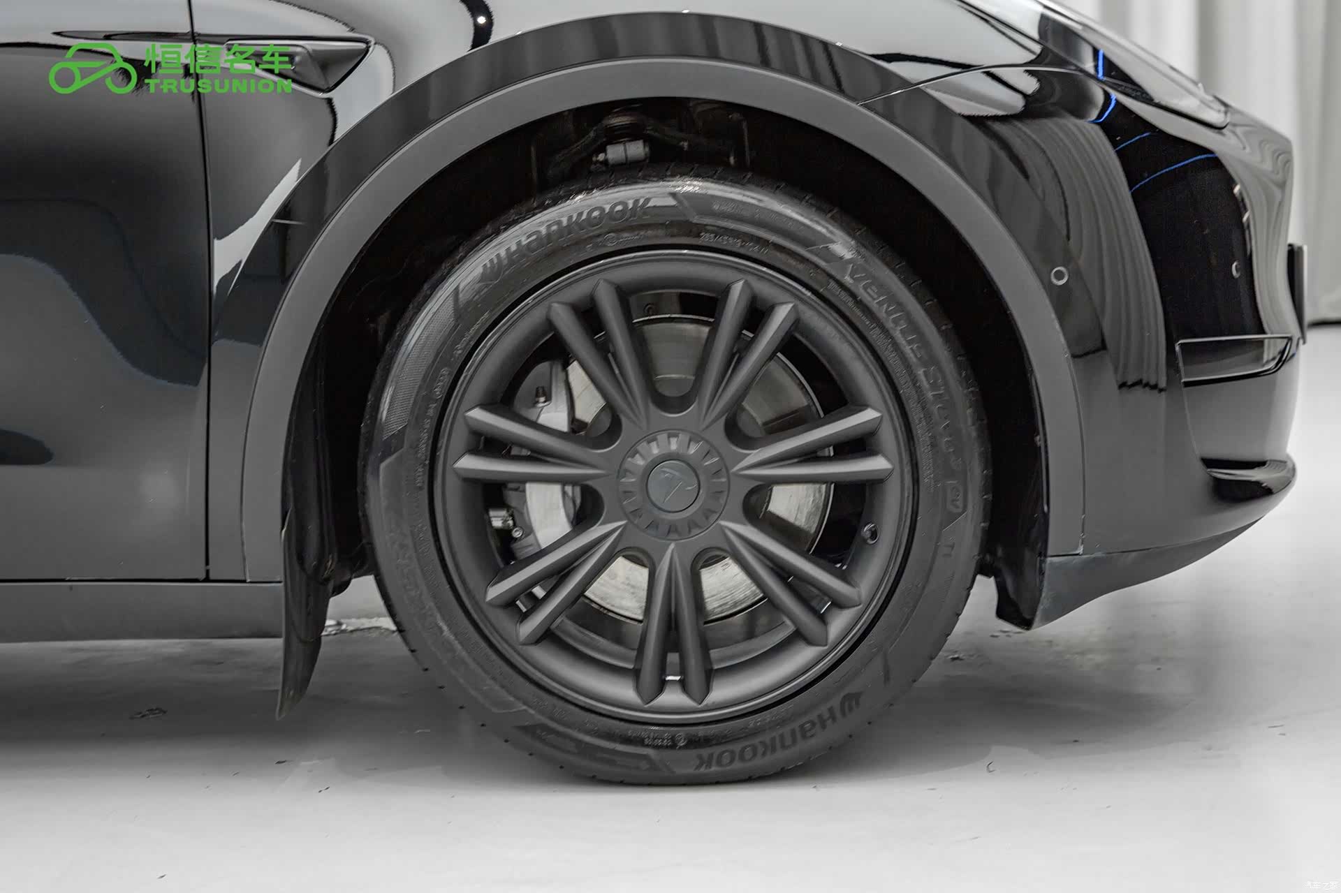 Tesla Model Y, 2023 12