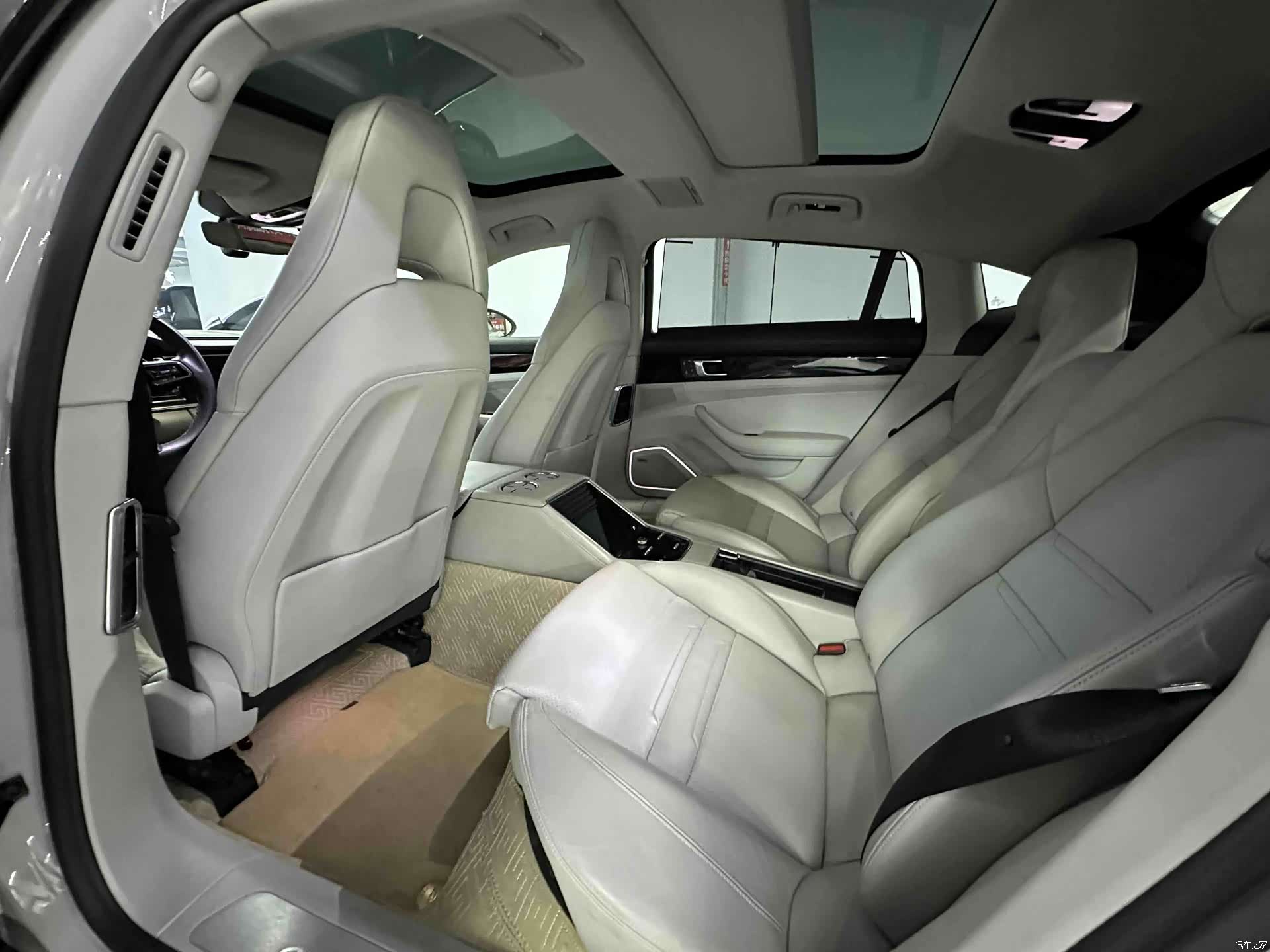 Porsche Panamera, 2022 4